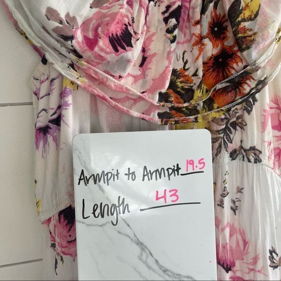 Sol Floral Tiered Maxi Dress - Picture 5 of 10